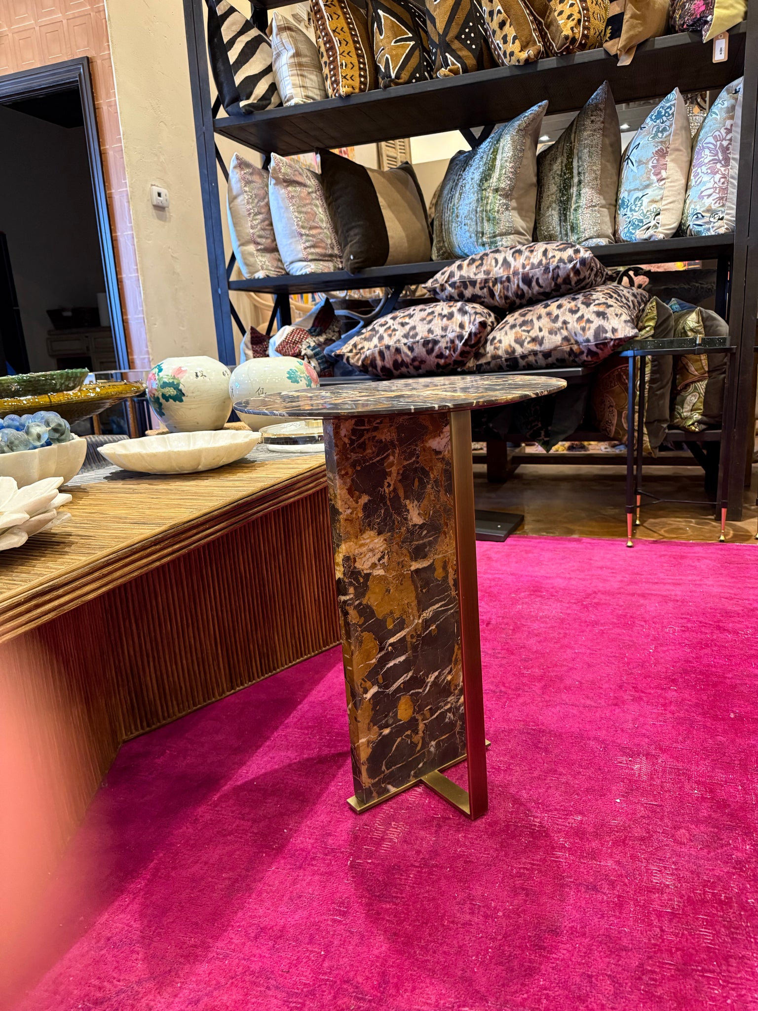 Round Brown/Black Marble Table