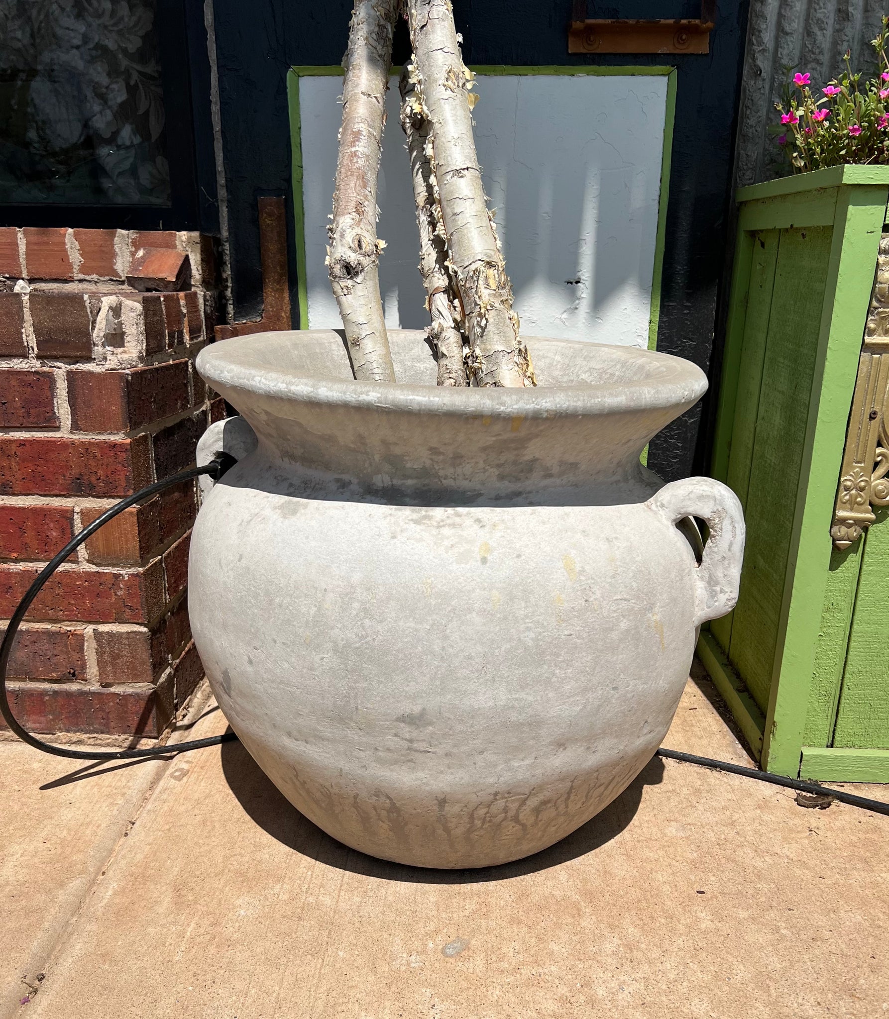 Concrete Pot with Handle