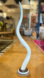 Horns with Acrylic Base - Sm White