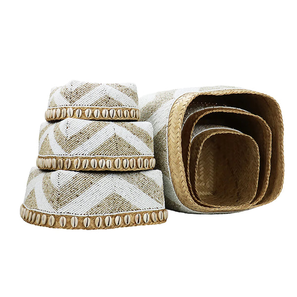 Beige, White pucca shell set