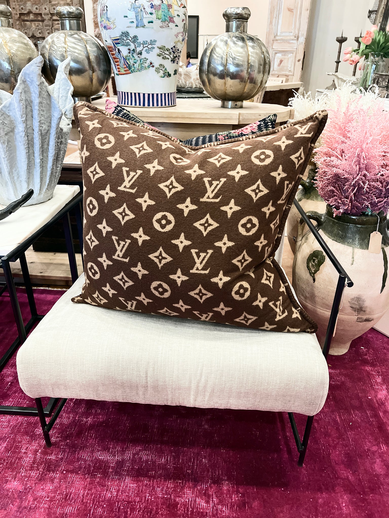 Louis Vuitton 2024 Cruise Plain Decorative Pillows (LV Medallion Cushion,  M79277)