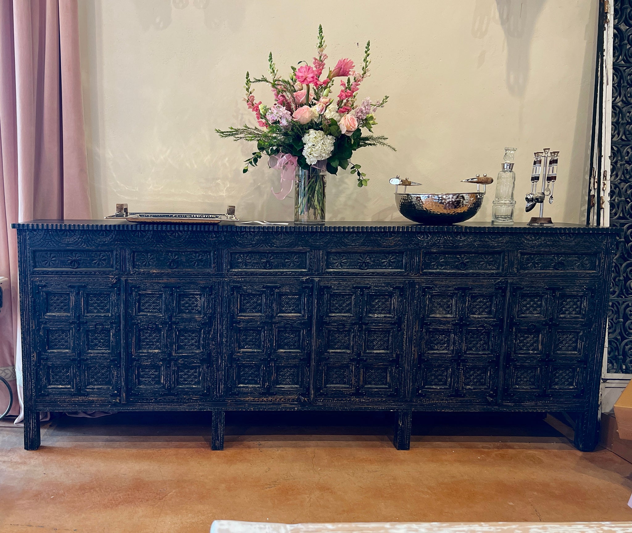 Sideboard