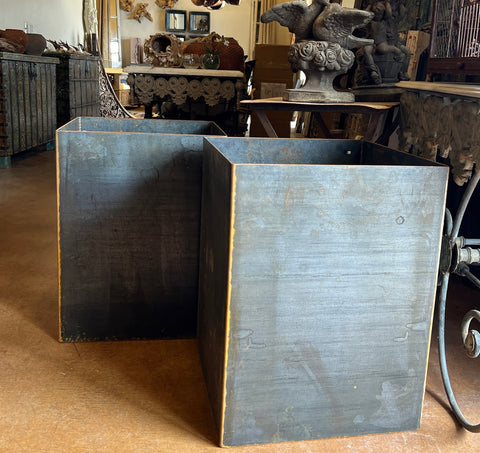 Square Dark Planter 18 x 18