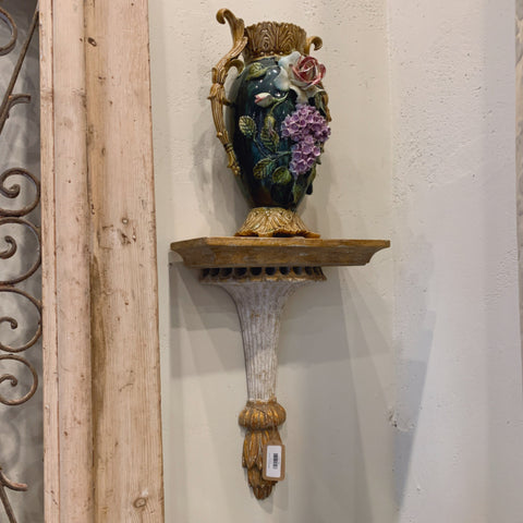 Wall Bracket- fluted