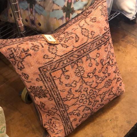 Kilim Pillow - 20 x 20