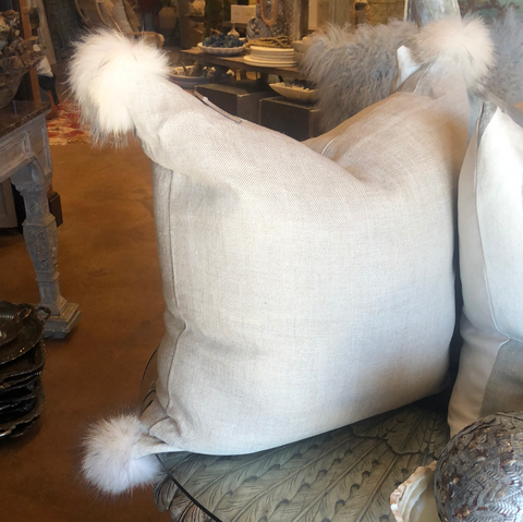 Pillow-Rox linen w/raccoon poms 26x26