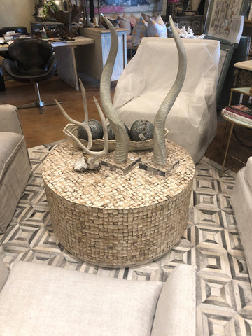 Table-Coconut Round