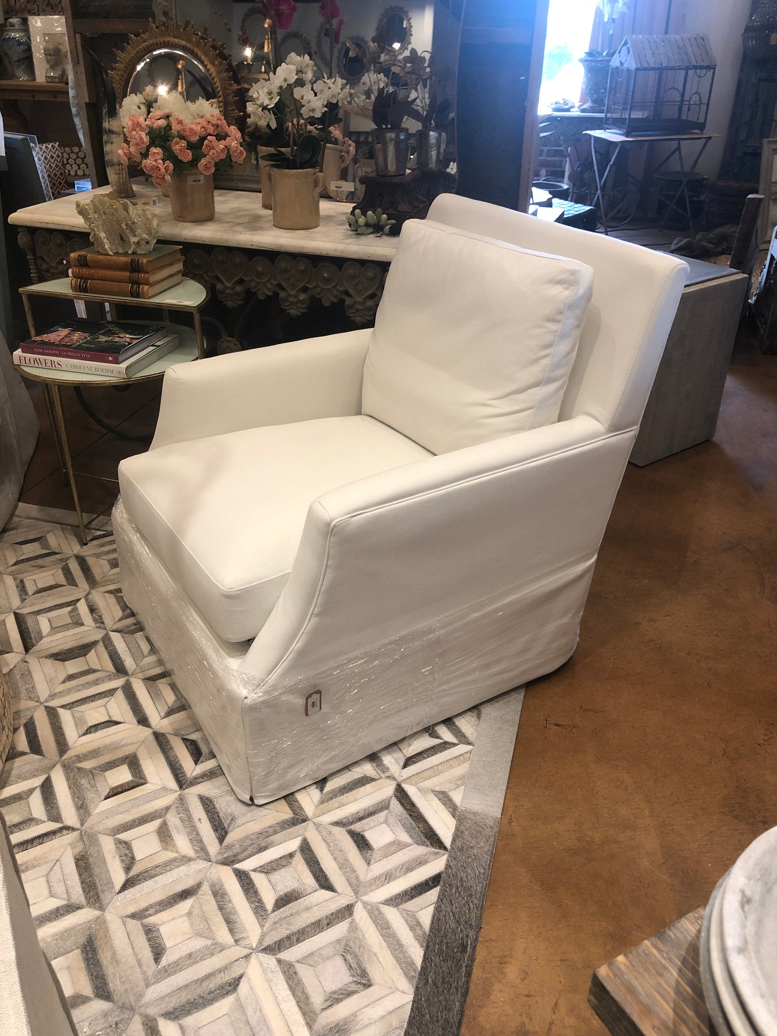 Swivel chair-Leigh white linen