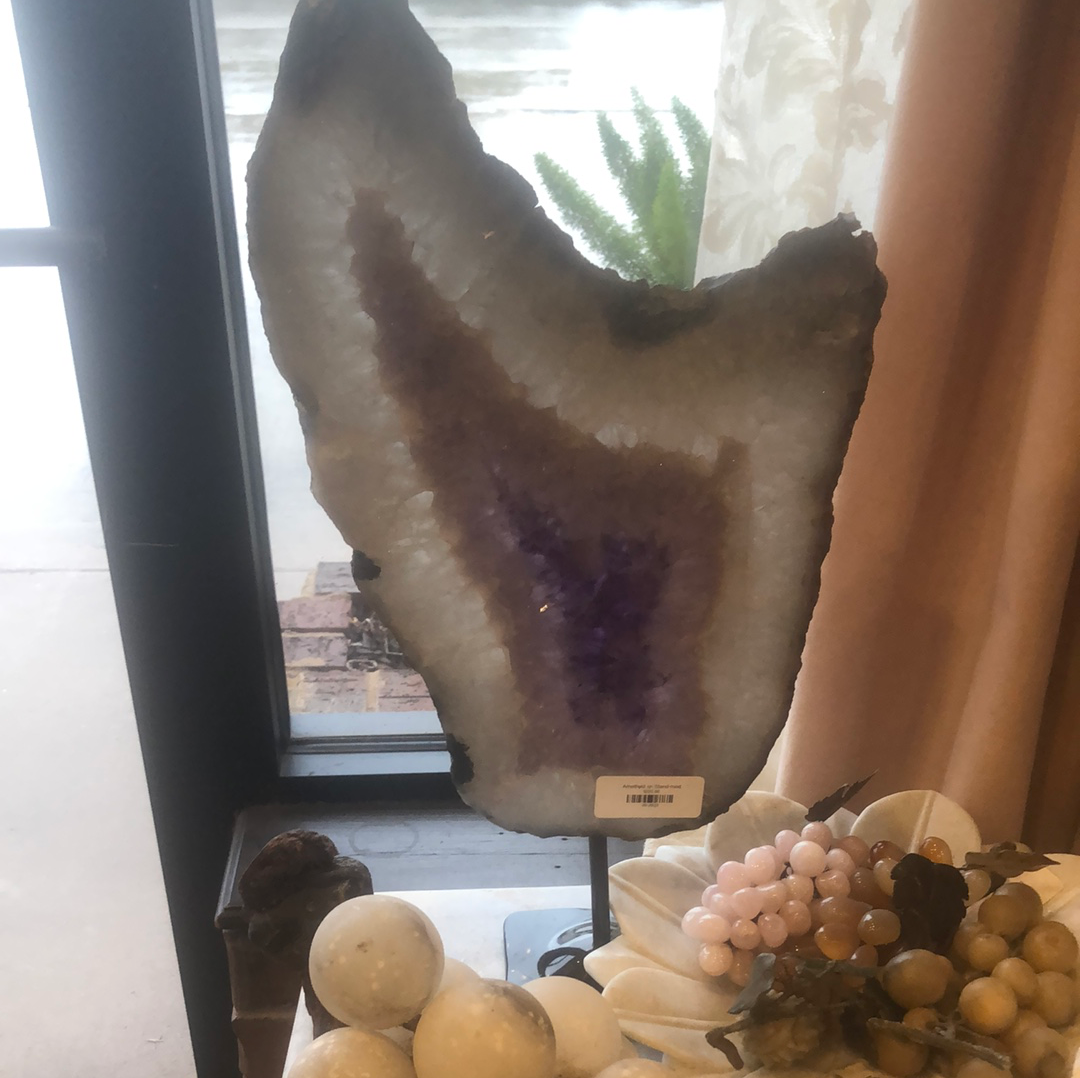 Amethyst on Stand-med