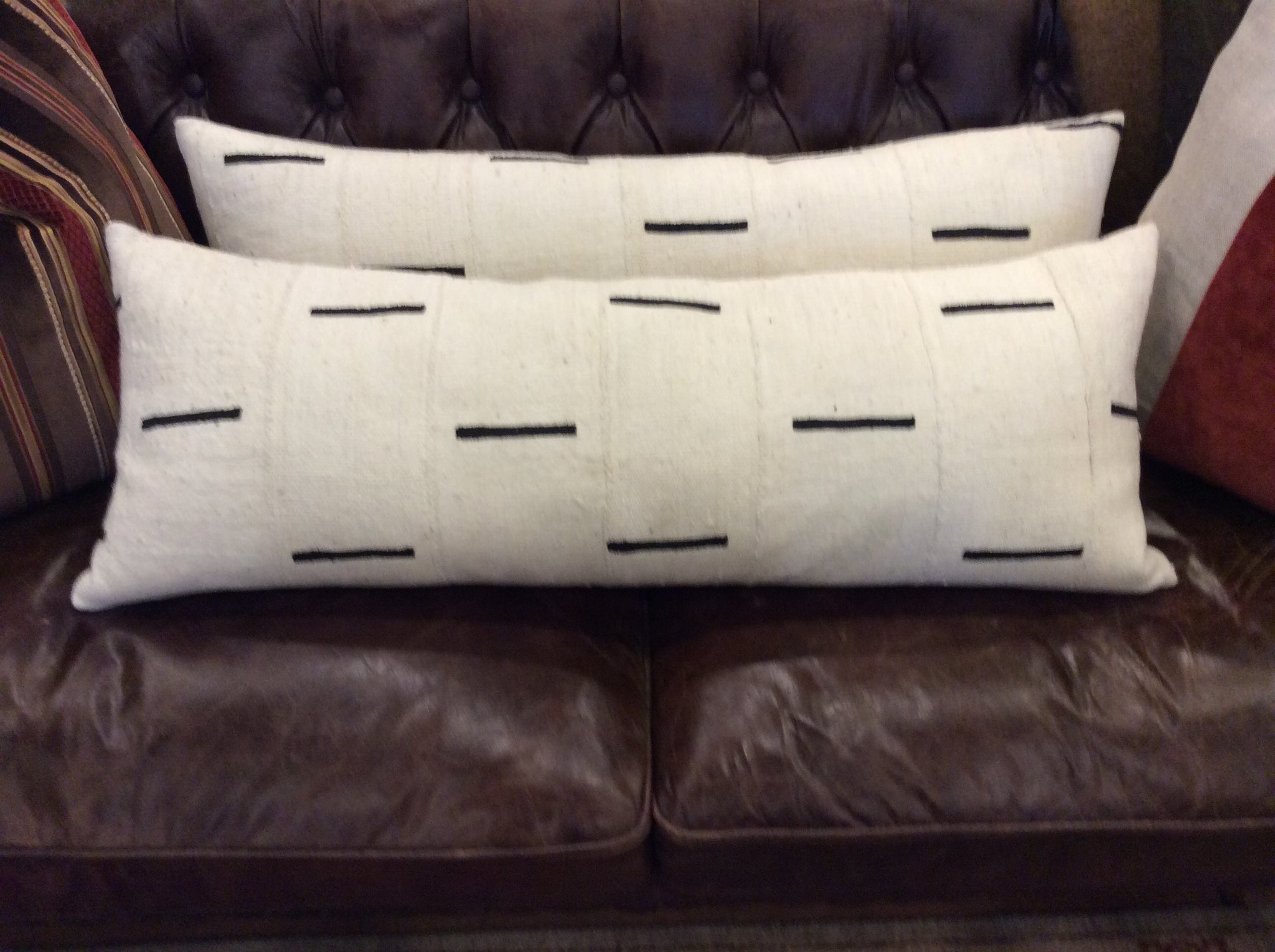 Pillow-Black & White long